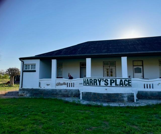 Kamieskroon Harry'S Place Guesthouse מראה חיצוני תמונה